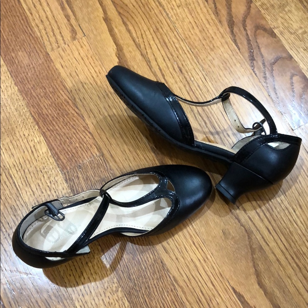 Elegant Black Women's T-Strap Dancing Rumba Kitten Heels Size 5